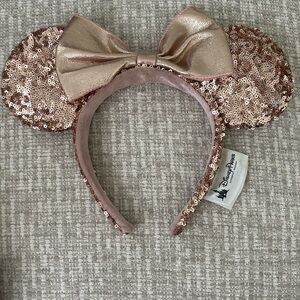 Rose gold Minnie ears